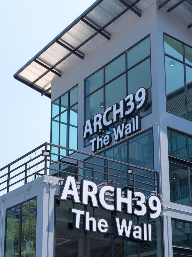 Arch39 Hotel The Wall Plaza Chiang Mai Exterior foto