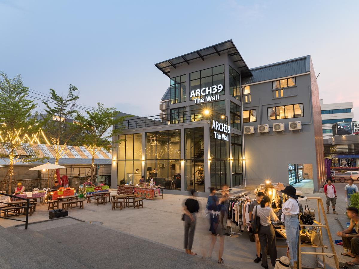 Arch39 Hotel The Wall Plaza Chiang Mai Exterior foto